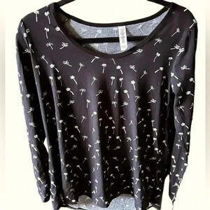 Lularoe small black long sleeve Lynnae t shirt with white palm trees! NWT